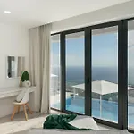 Ourmadeira - Monte White House Villa